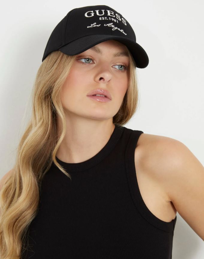 GUESS's dynamic and convenient baseball cap will make her look youthful and stylish